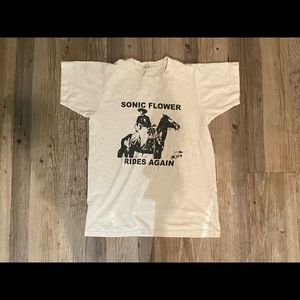 This shirt from Brandy Melville is in great condition and never worn!